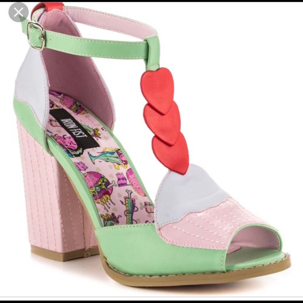 Cupcake shoes NEW heels cake